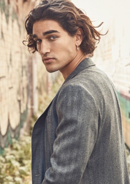 Josh Heuston photo