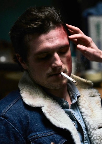 Josh Hutcherson photo