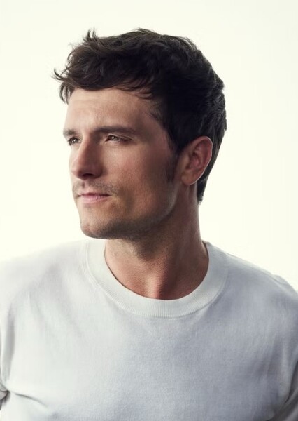 Josh Hutcherson photo