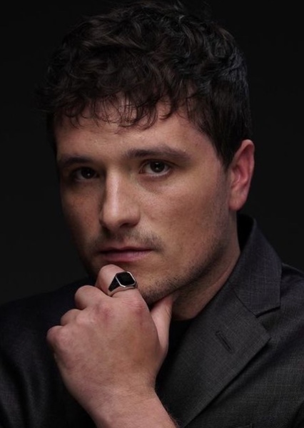 Josh Hutcherson photo