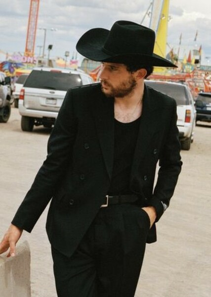 Josh O'Connor photo