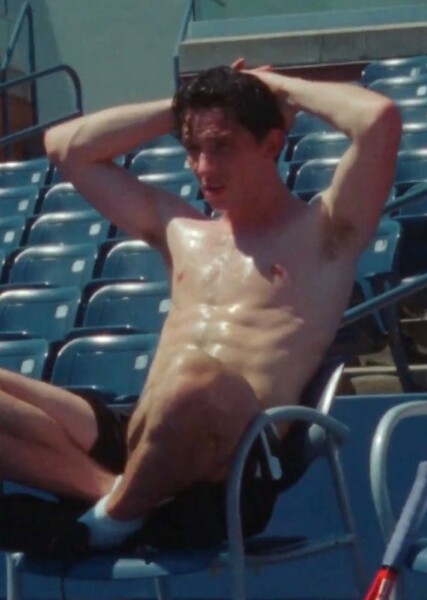 Josh O'Connor photo