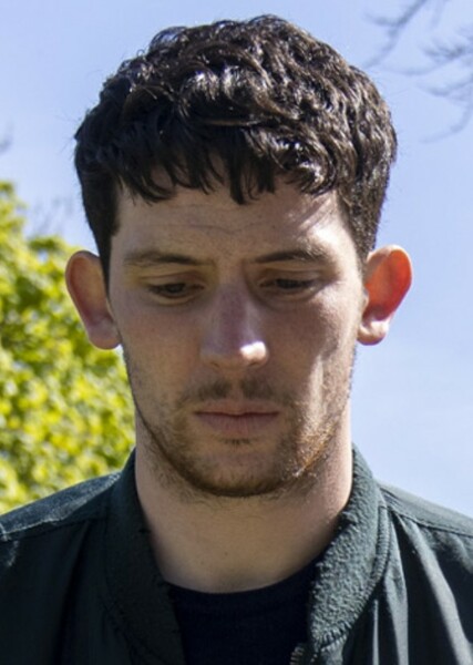 Josh O'Connor photo