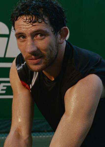 Josh O'Connor photo