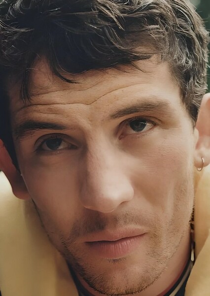 Josh O'Connor photo