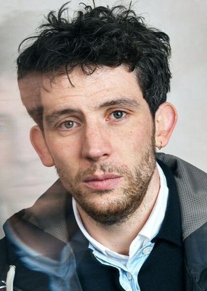 Josh O'Connor photo