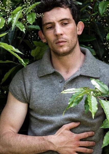 Josh O'Connor photo