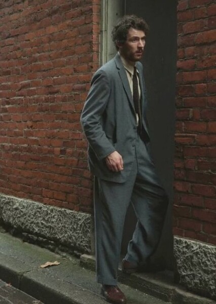 Josh O'Connor photo