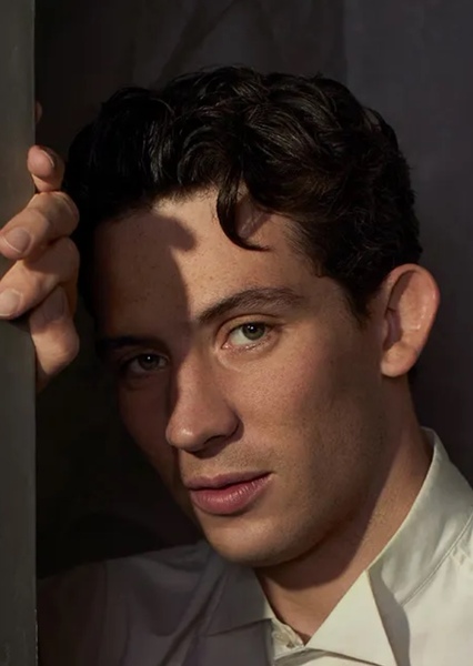 Josh O'Connor photo