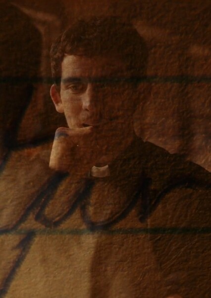 Josh O'Connor photo