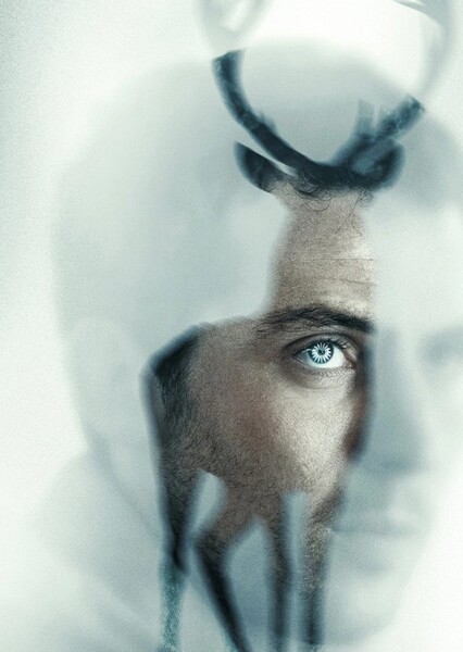 Josh O'Connor photo