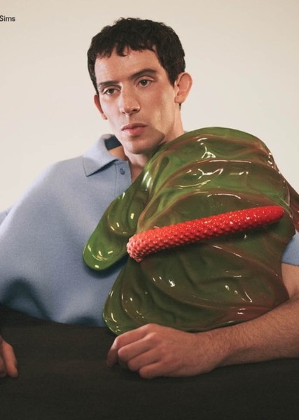 Josh O'Connor photo