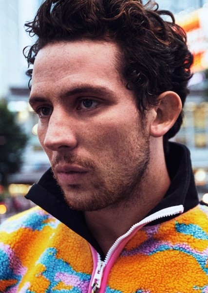 Josh O'Connor photo