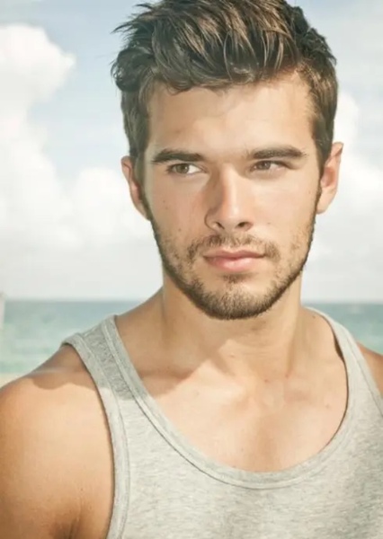Josh Swickard photo