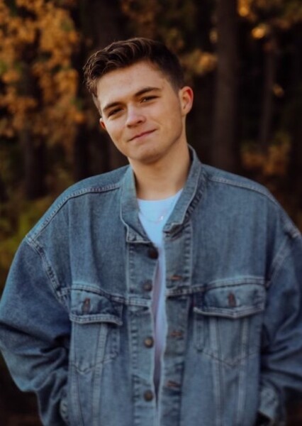 Josiah Queen photo