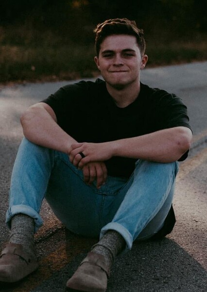 Josiah Queen photo