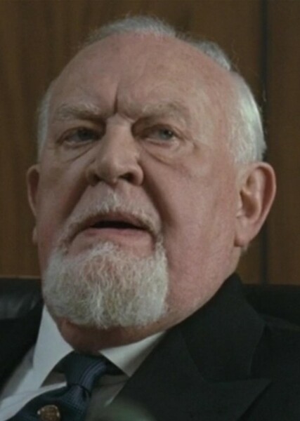 Joss Ackland photo