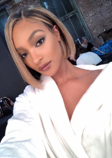 Jourdan Dunn photo