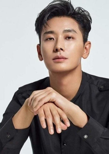 Ju Ji-hoon photo