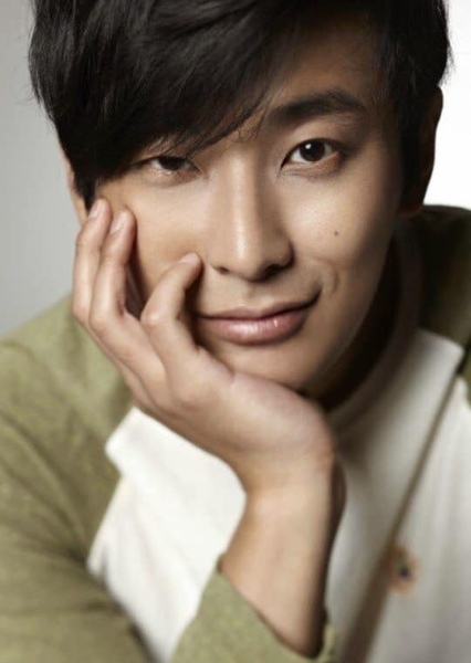 Ju Ji-hoon photo