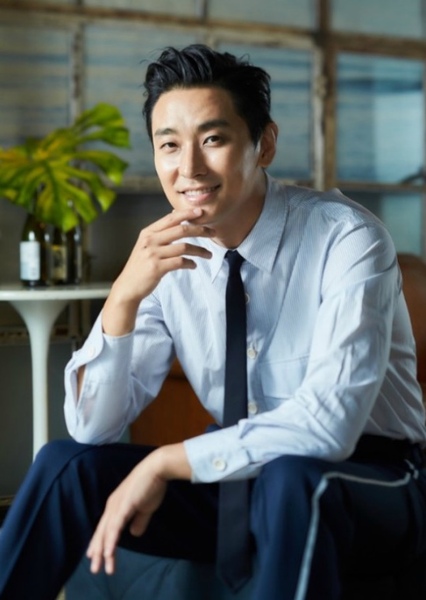 Ju Ji-hoon photo