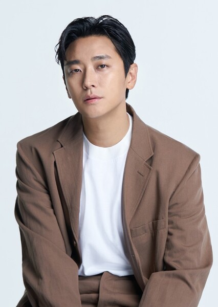 Ju Ji-hoon photo