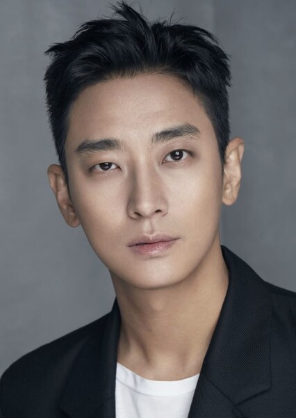 Ju Ji-hoon photo
