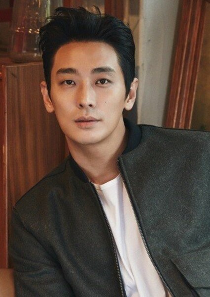Ju Ji-hoon photo