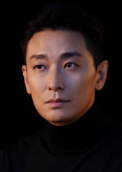 Ju Ji-hoon photo
