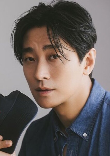 Ju Ji-hoon photo
