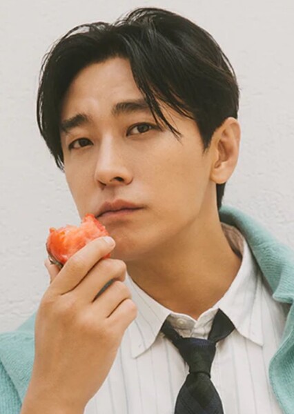 Ju Ji-hoon photo