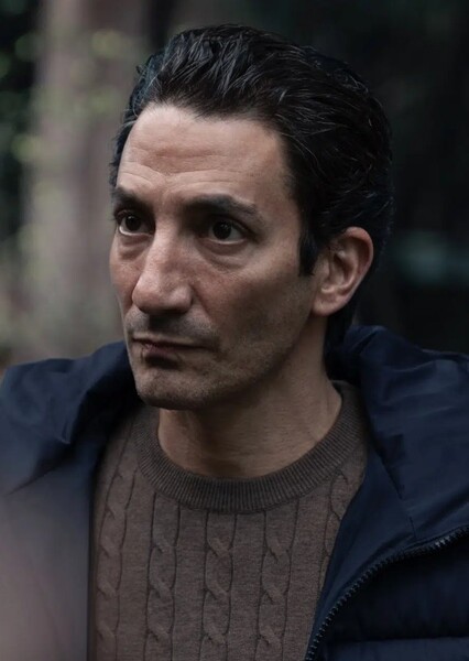 Juan Minujín photo