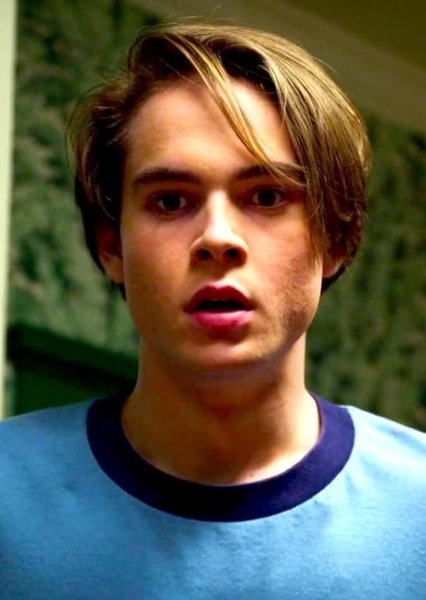 Judah Lewis photo
