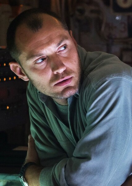 Jude Law photo