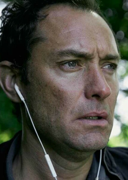 Jude Law photo