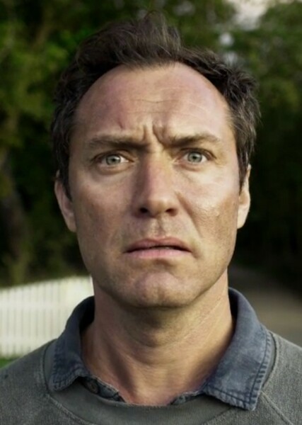 Jude Law photo