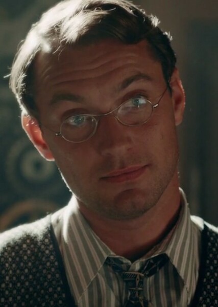 Jude Law photo