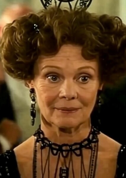 Judi Dench photo