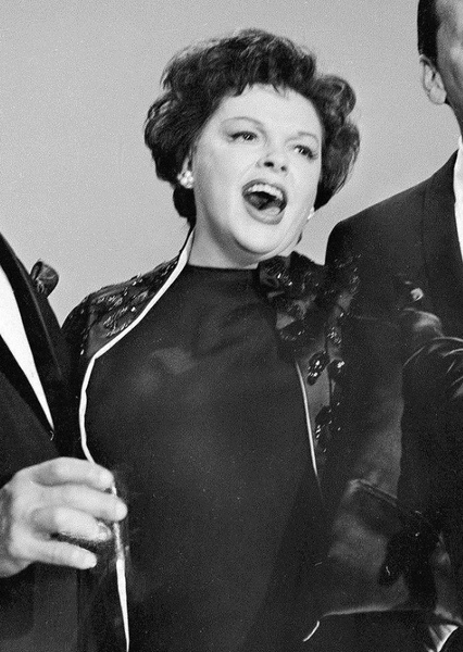 Judy Garland photo