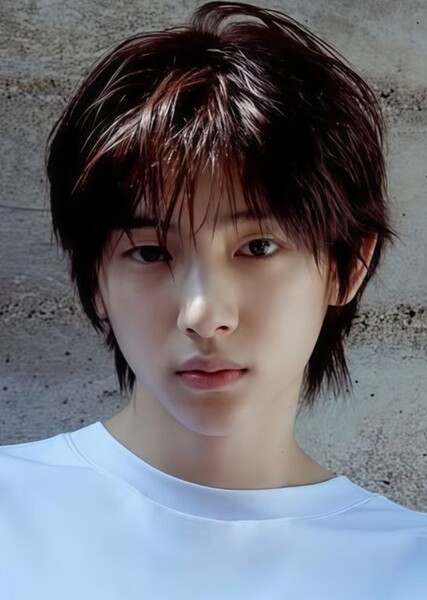 Juhoon photo