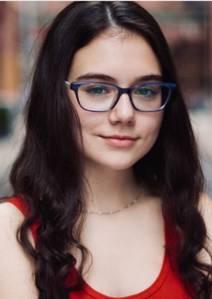Julia Antonelli photo