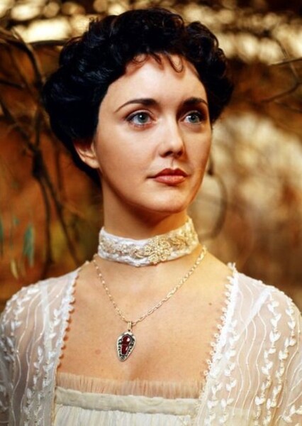 Julia Campbell photo