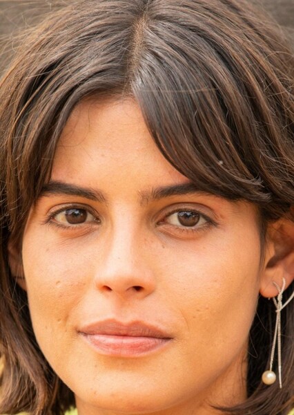 Julia Dalavia photo