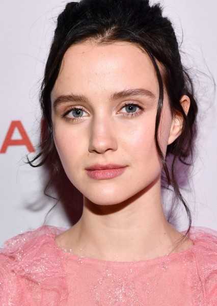 Julia Goldani Telles photo