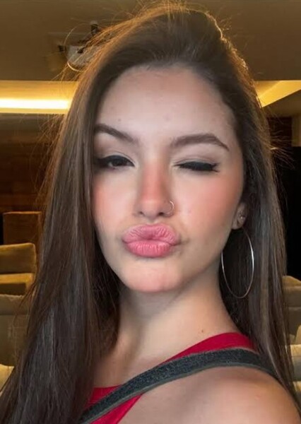 Julia Helen