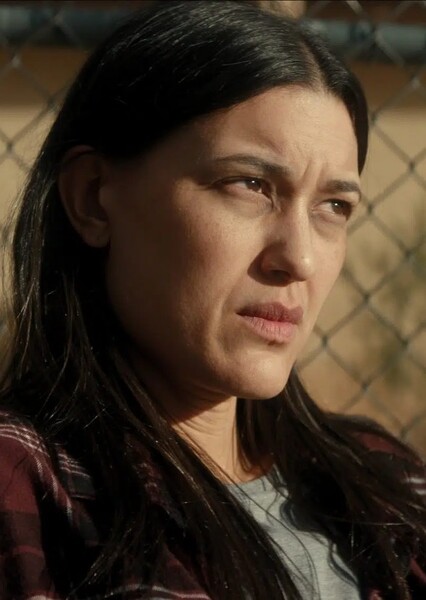 Julia Jones photo