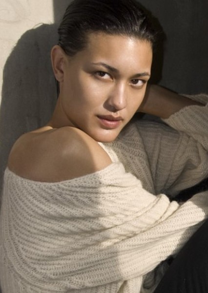 Julia Jones photo