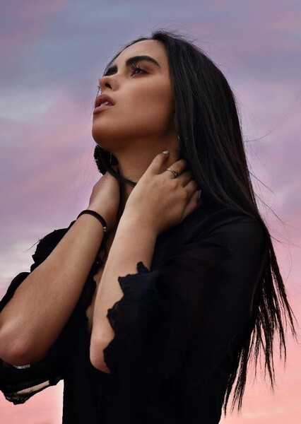 Julia Maqueo photo