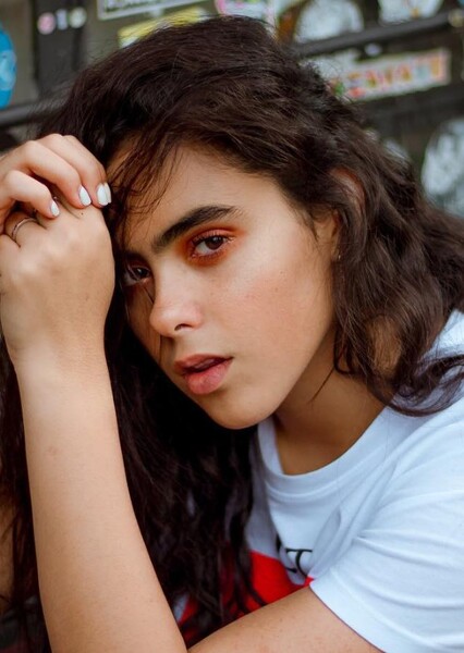 Julia Maqueo photo