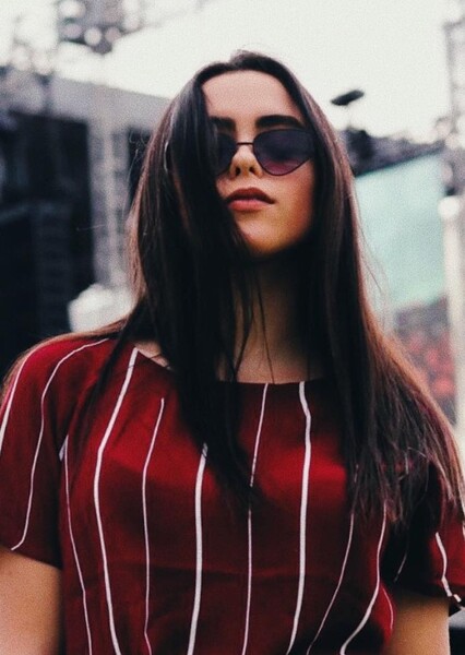 Julia Maqueo photo